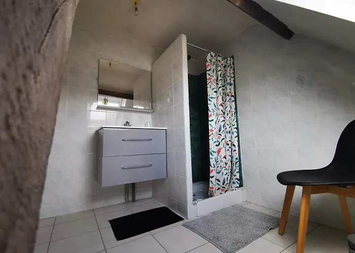 Jolie Longere Dans Un Hameau De Bubry